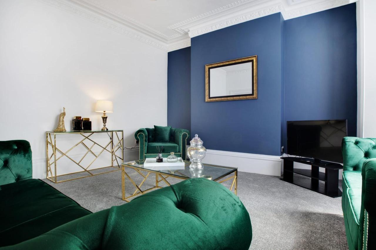 Stunning 4-Bedroom, 2 Bathrooms In Sunderland Sunderland  Exterior foto